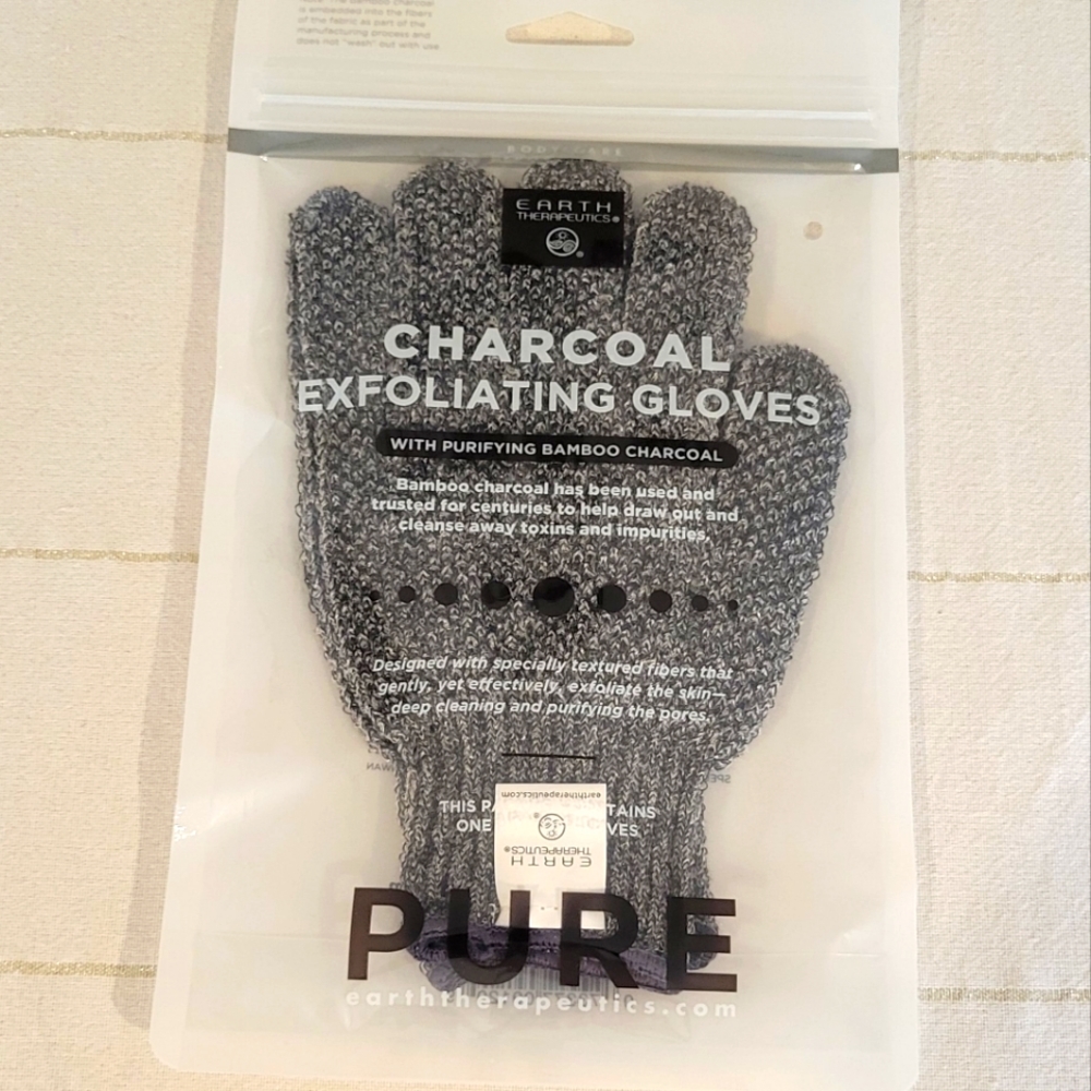 Charcoal and Bamboo Exfoliating Gloves
